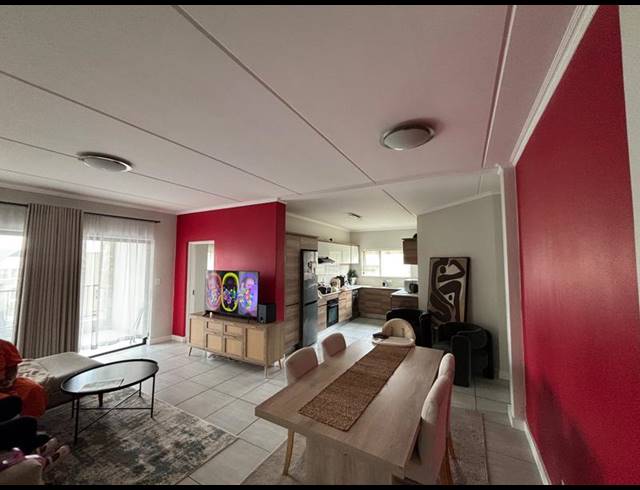 3 BEDROOM APARTMENT FOR SALE IN WATERFALL
